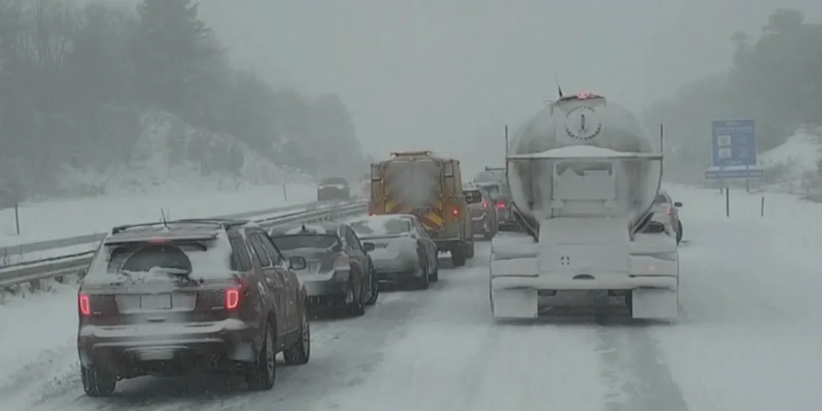 Northern U.S. faces intense blast of snow / Video Screenshot