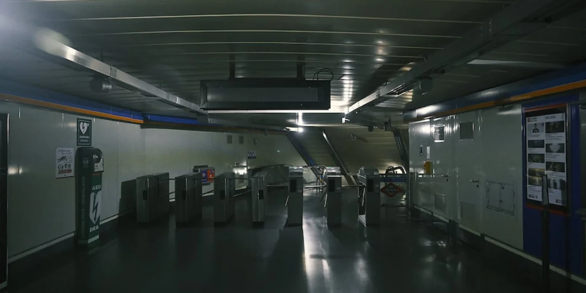 Spain and Portugal hit by major power outage / Video Screenshot