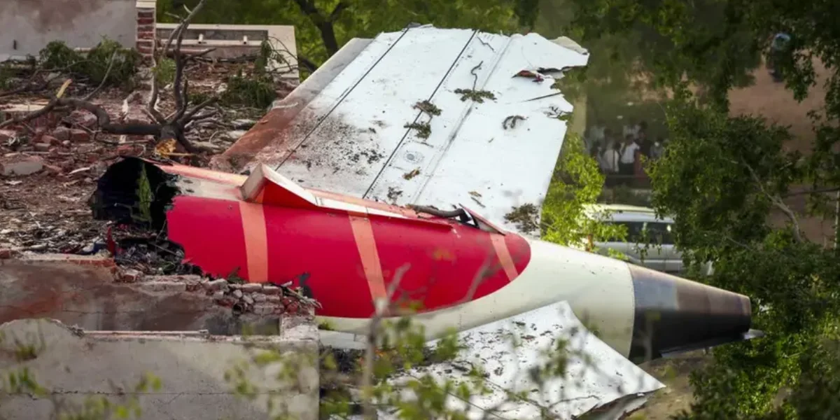 An Air India passenger plane crashed in India’s northwestern city of Ahmedabad / Video Screenshot