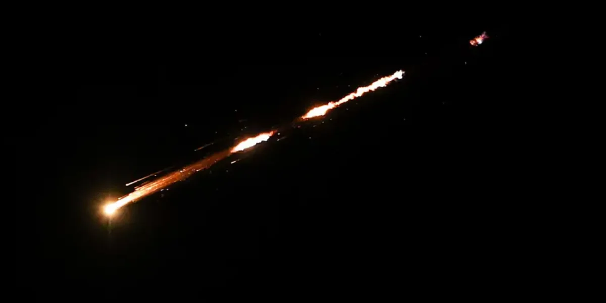Iranian rocket in the sky over Jerusalem / Video Screenshot